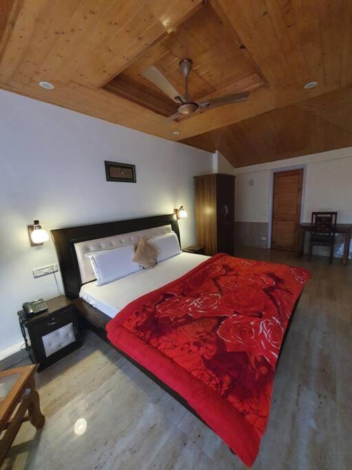 Kasauli Cascade A Cheerfull 4 Bedroom Challet Exterior photo