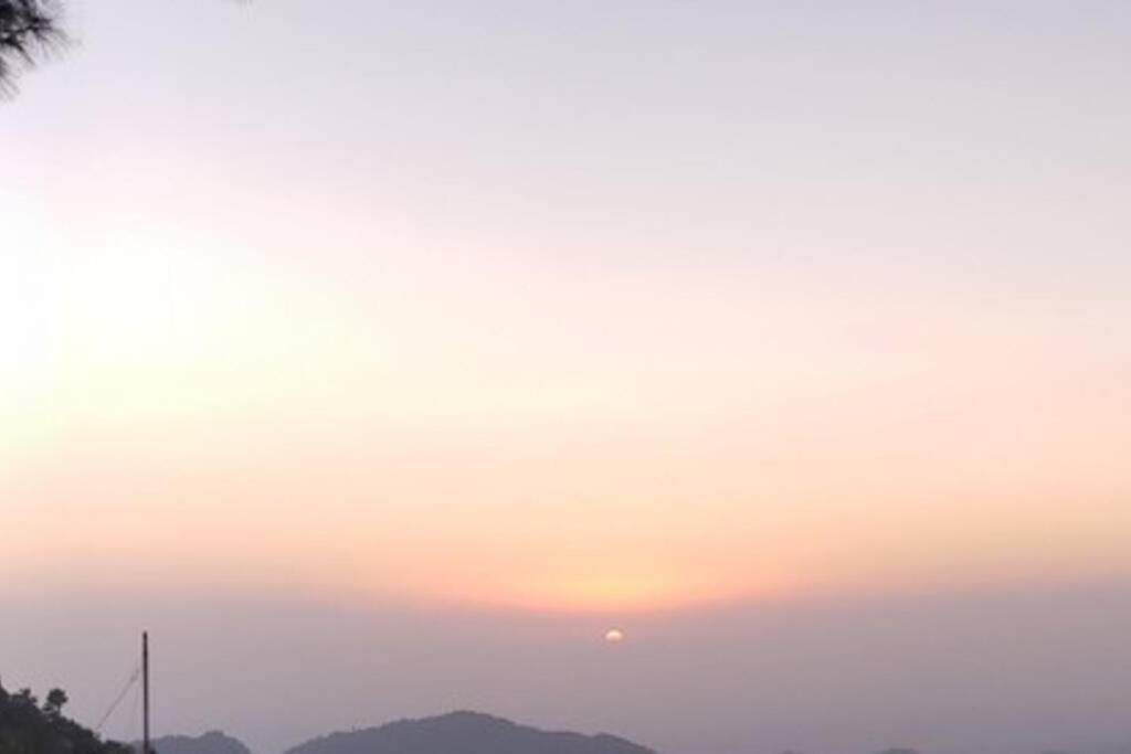 Kasauli Cascade A Cheerfull 4 Bedroom Challet Exterior photo