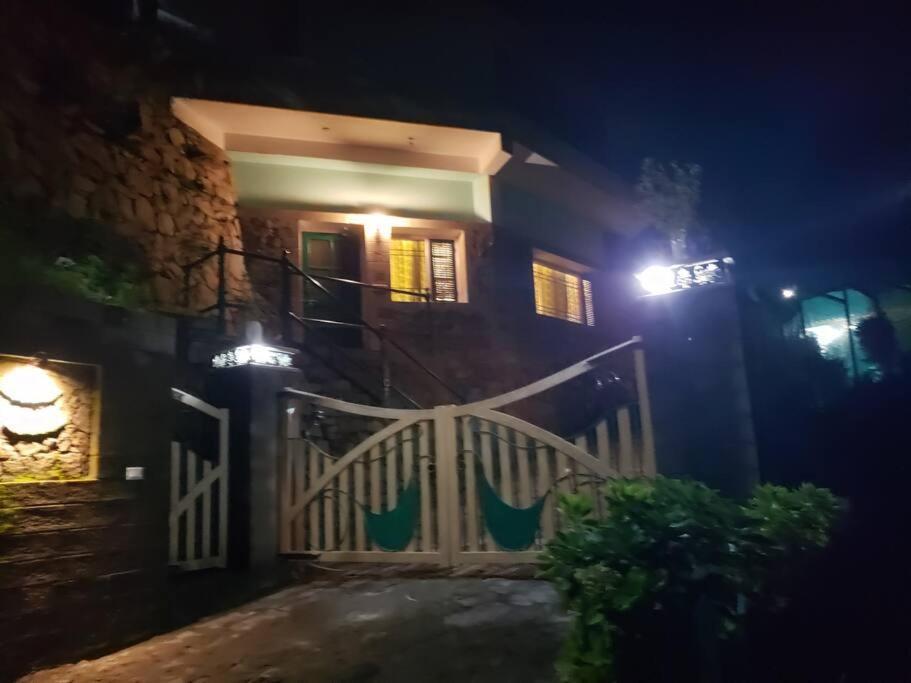 Kasauli Cascade A Cheerfull 4 Bedroom Challet Exterior photo